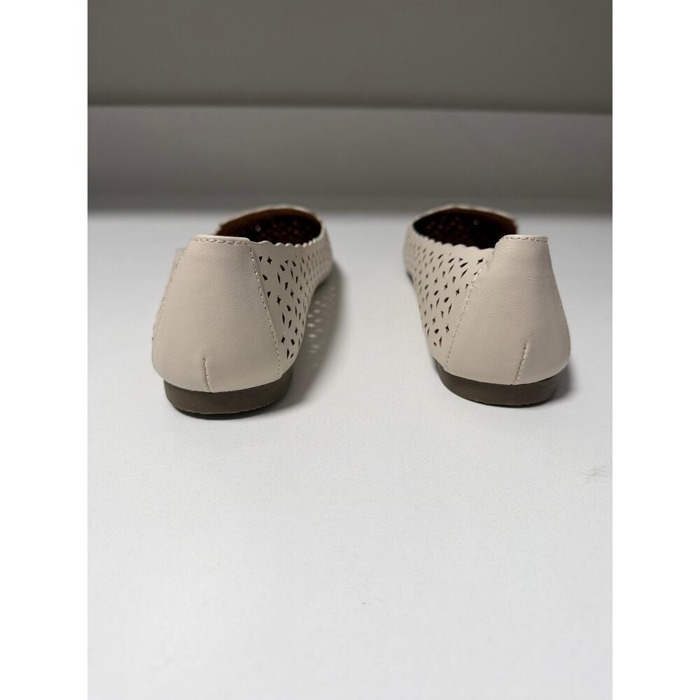 Unionbay Cream Laser Cut Flats Slip On Scalloped Nude Loafers Size 8 - NWOB - Picture 6 of 7